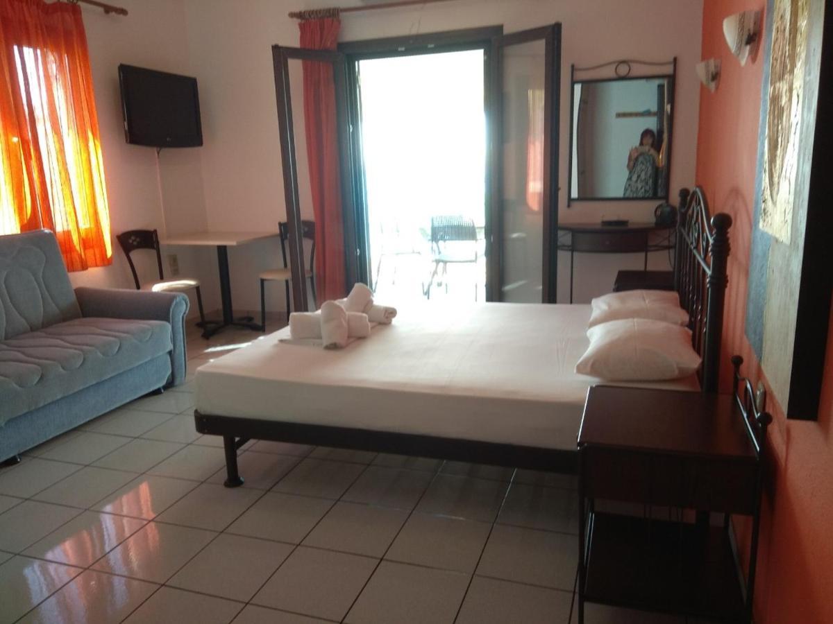 Marinos Aparts Aparthotel Sívota Esterno foto