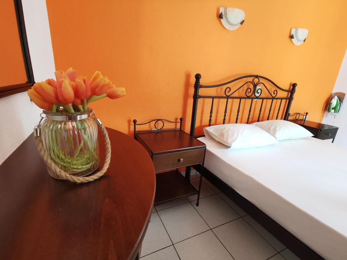 Marinos Aparts Aparthotel Sívota Esterno foto