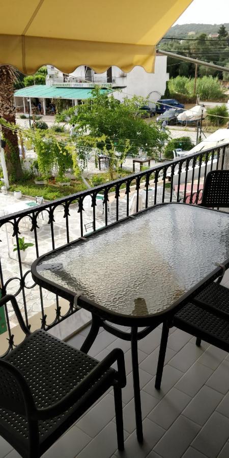 Marinos Aparts Aparthotel Sívota Esterno foto