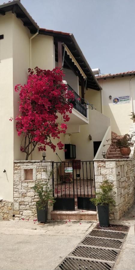 Marinos Aparts Aparthotel Sívota Esterno foto